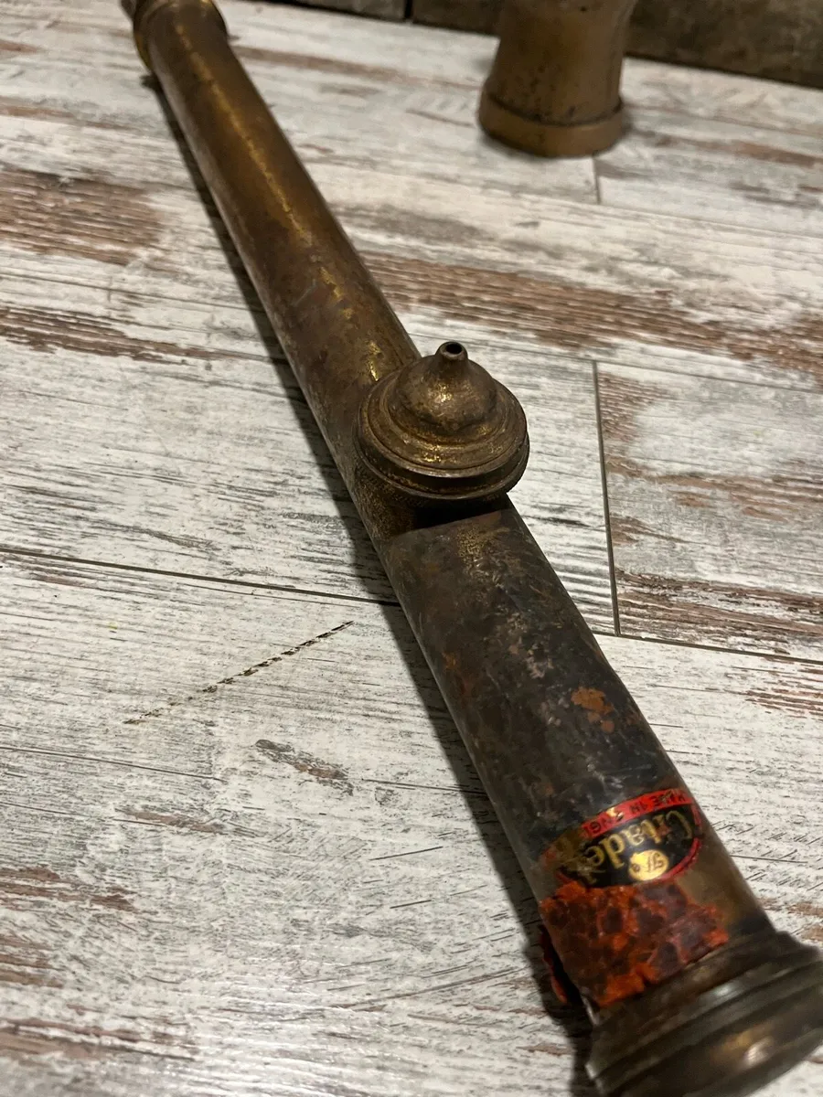 Vintage brass pump - Image 2