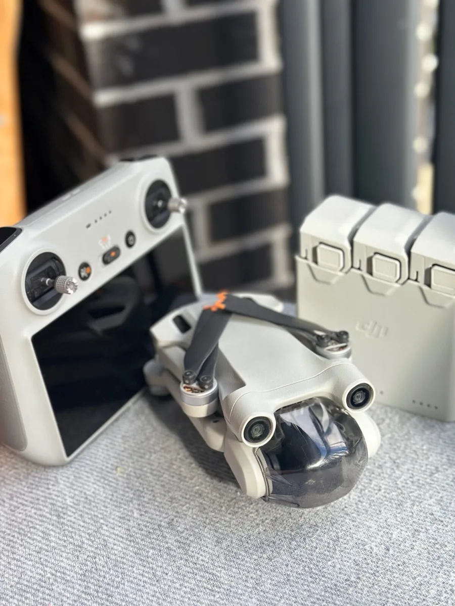 DJI Mini 3 Pro drone / Fly More Combo - Image 2