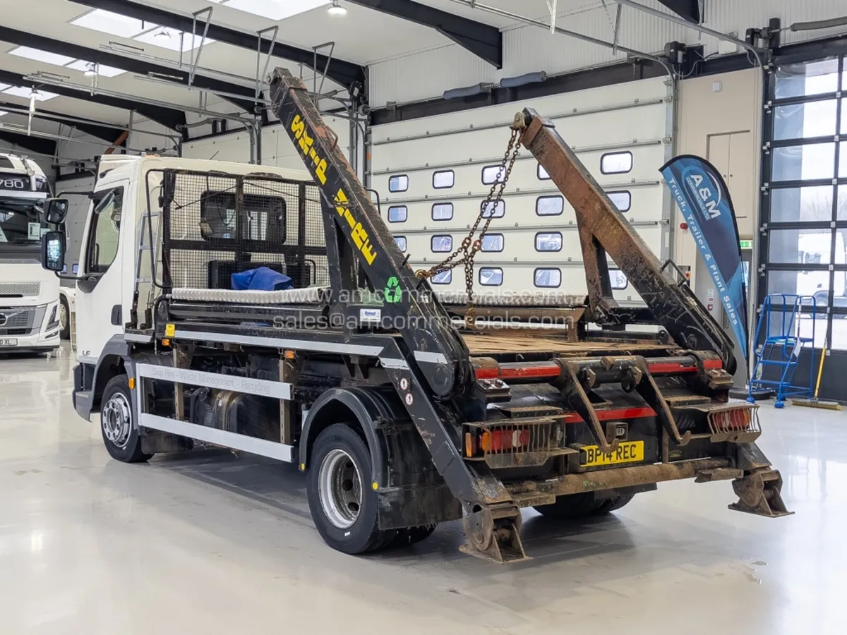 2020 DAF LF 210 SKIP LOADER - Image 4