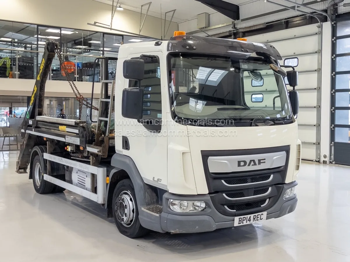 2020 DAF LF 210 SKIP LOADER - Image 1