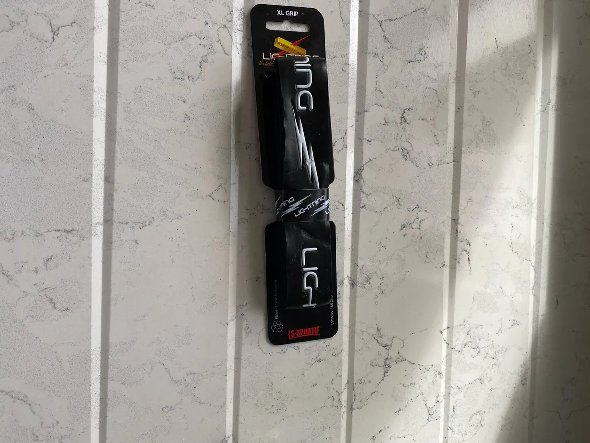 LS-Sportif Lightning Hurley Grip - Image 1