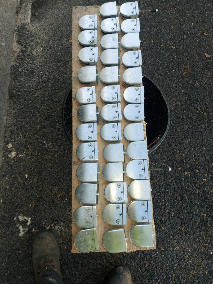 Stainless Steel glass clamps - Image 1