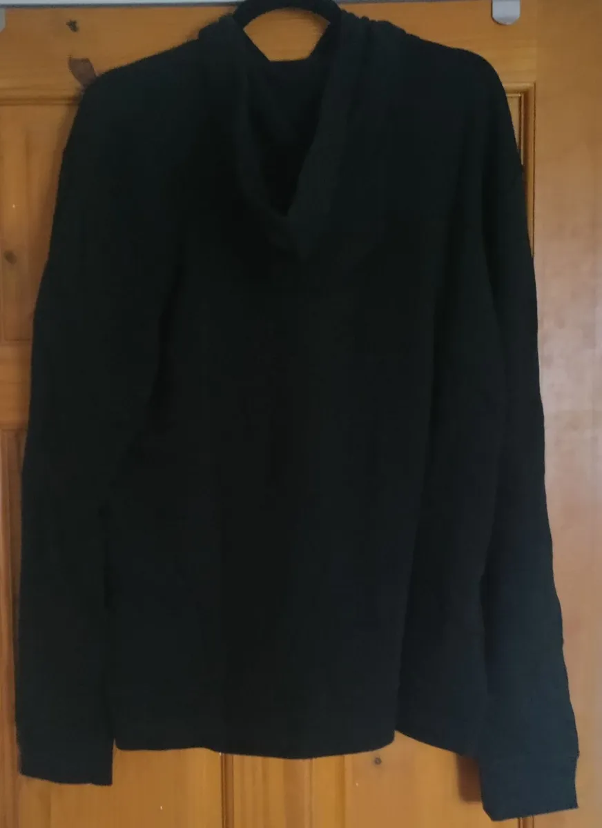 Oakley Hoodie L New - Image 2