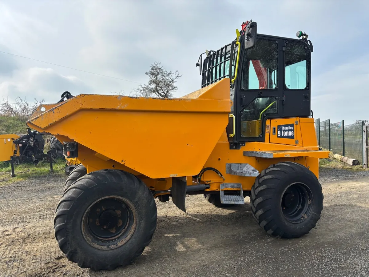 Thwaites Hitachi Volvo Dumper - Image 4