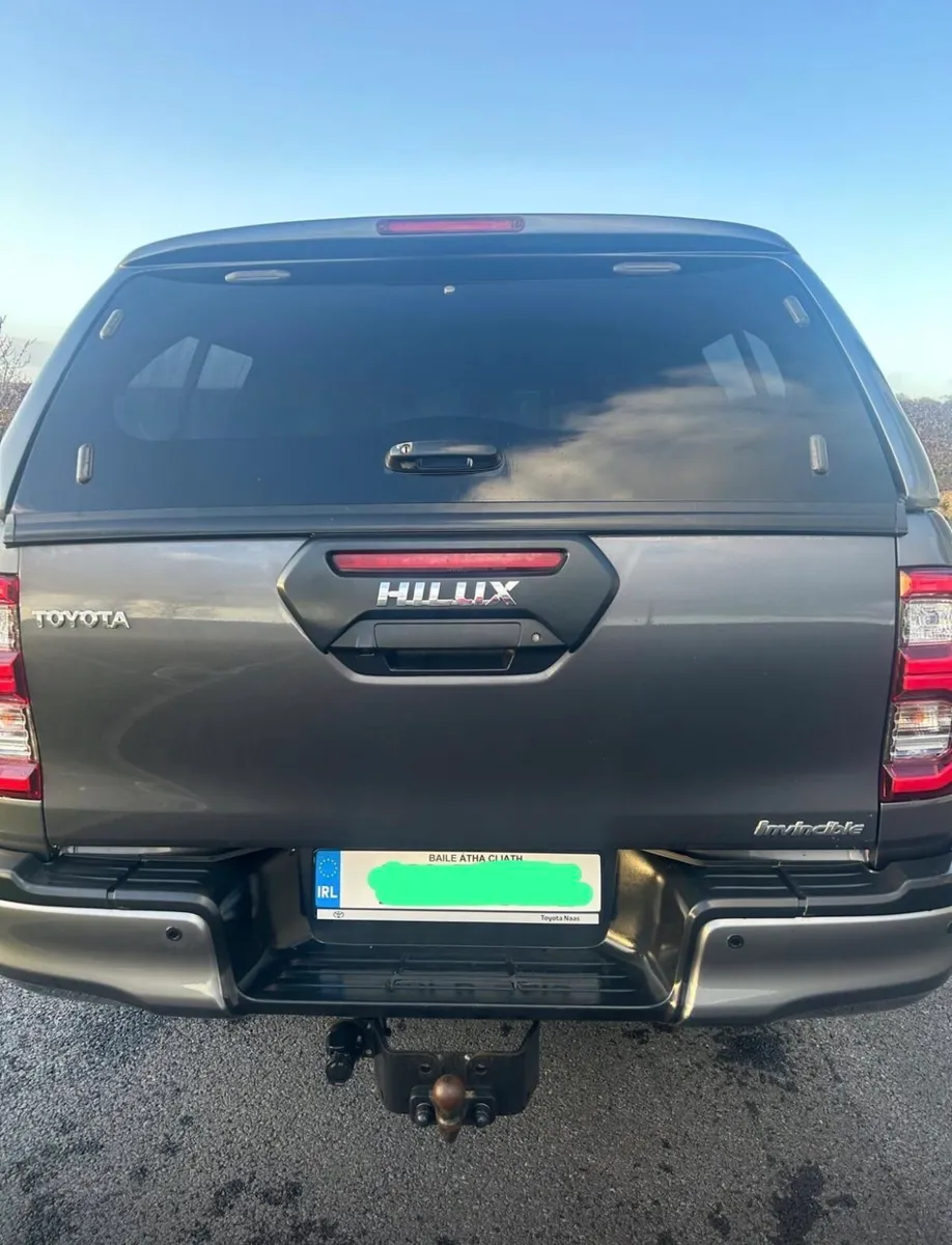 Toyota Hilux invincible - Image 4