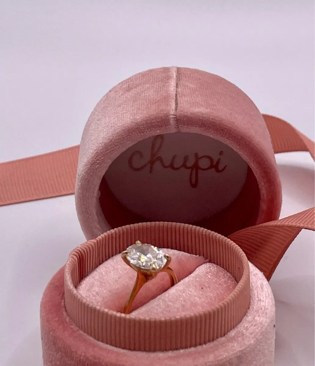 Chupi Moonlight engagement ring with paperwork - Image 4