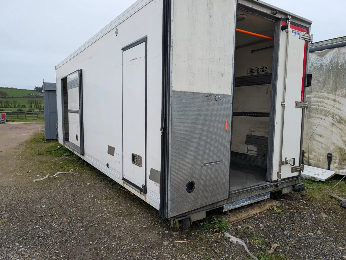 24ft Insulated body Roller door - Image 1