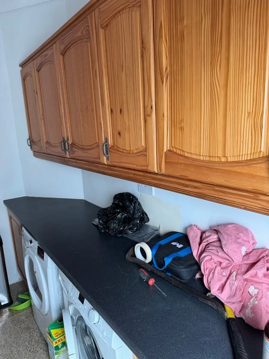 Kitchen units - Image 1