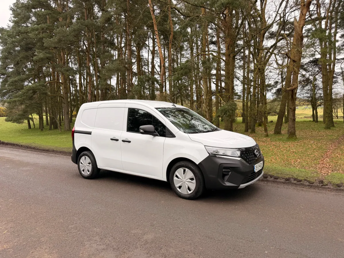 Nissan TOWNSTAR 2025 EV SWB Auto - Image 1