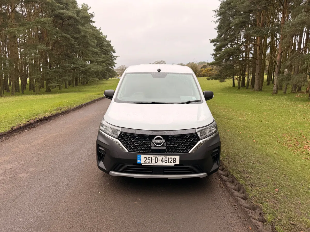 Nissan TOWNSTAR 2025 EV SWB Auto - Image 2