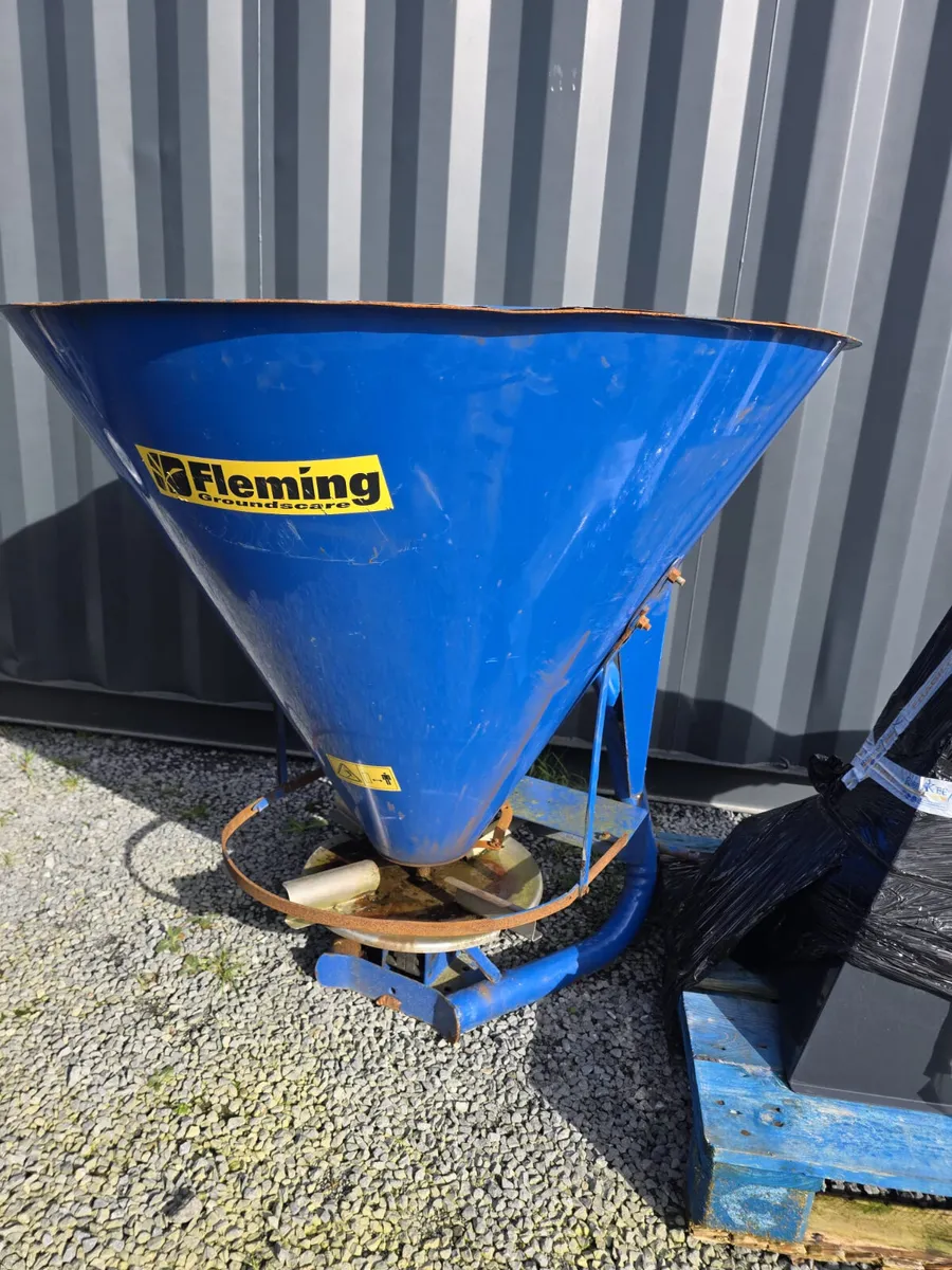 Fleming Fertiliser Spreader - Image 1