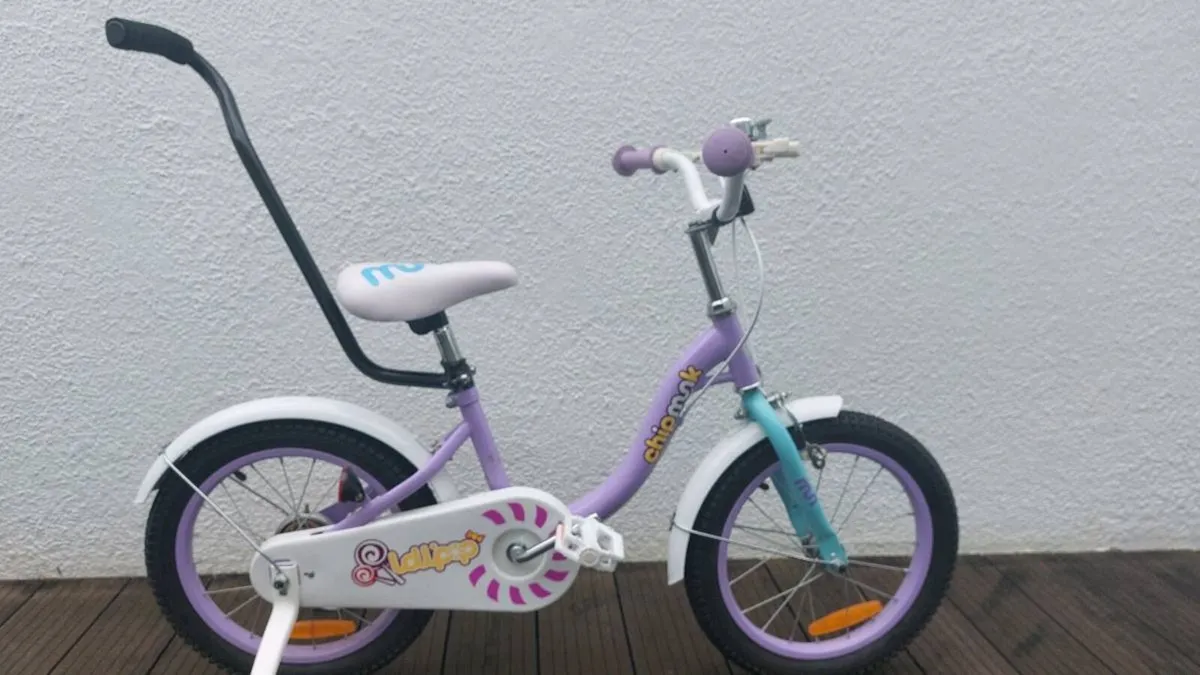 16 Inch Chipmunk Lollipop Girls Bike - Image 1