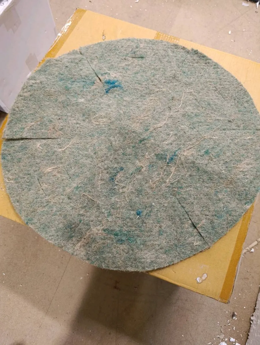 14" Hanging Basket Liners - Image 1