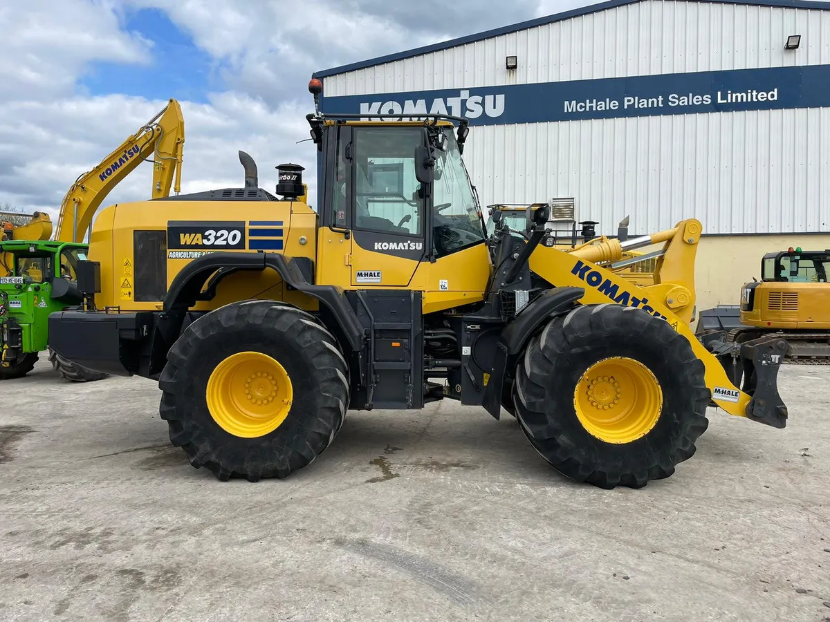 Komatsu WA320-8 - Image 4