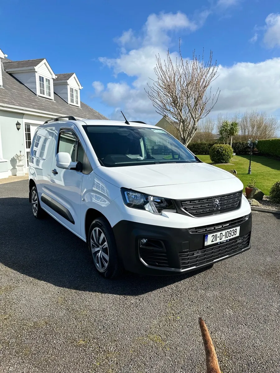 Peugeot Partner Professional Plus - Image 1