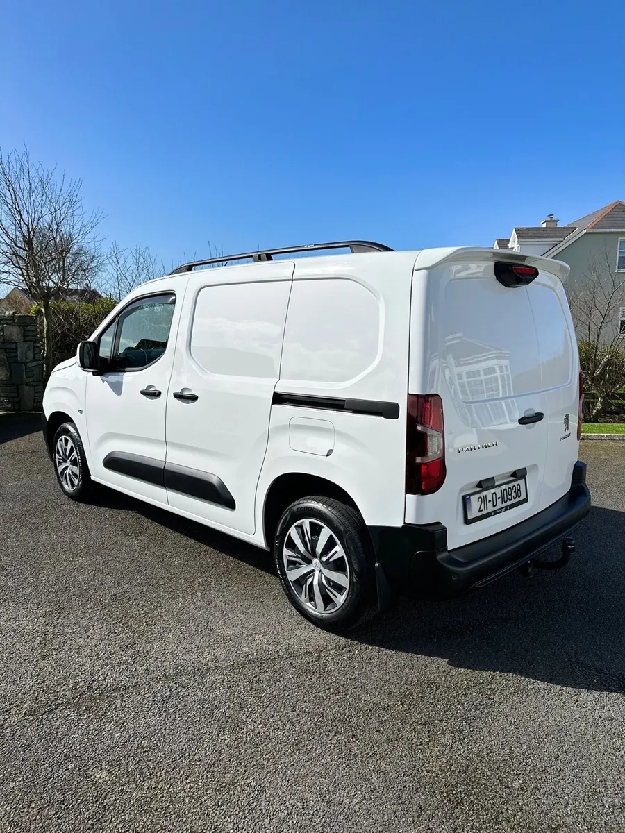 Peugeot Partner Professional Plus - Image 3