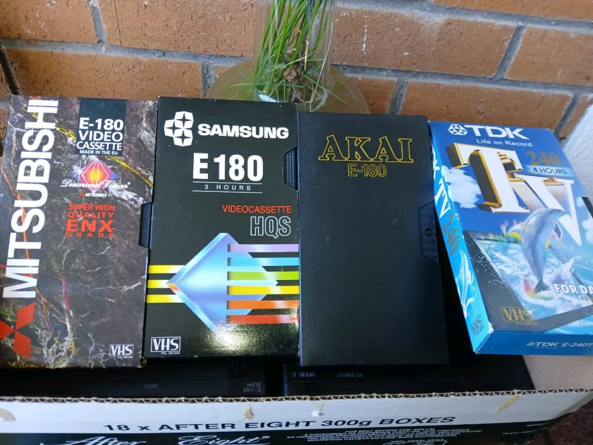 11 vhs video tapes.New condition. - Image 1