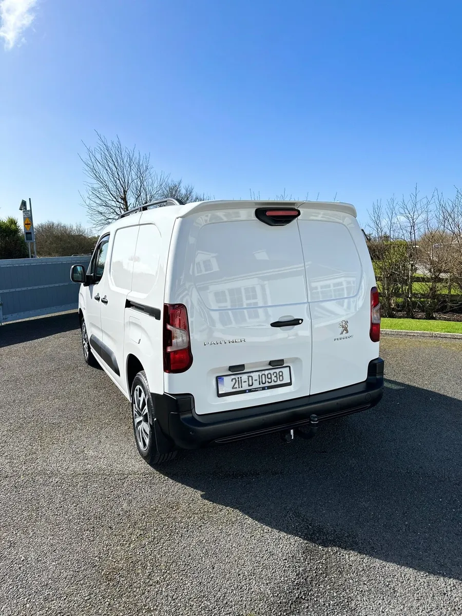 Peugeot Partner Professional Plus - Image 4