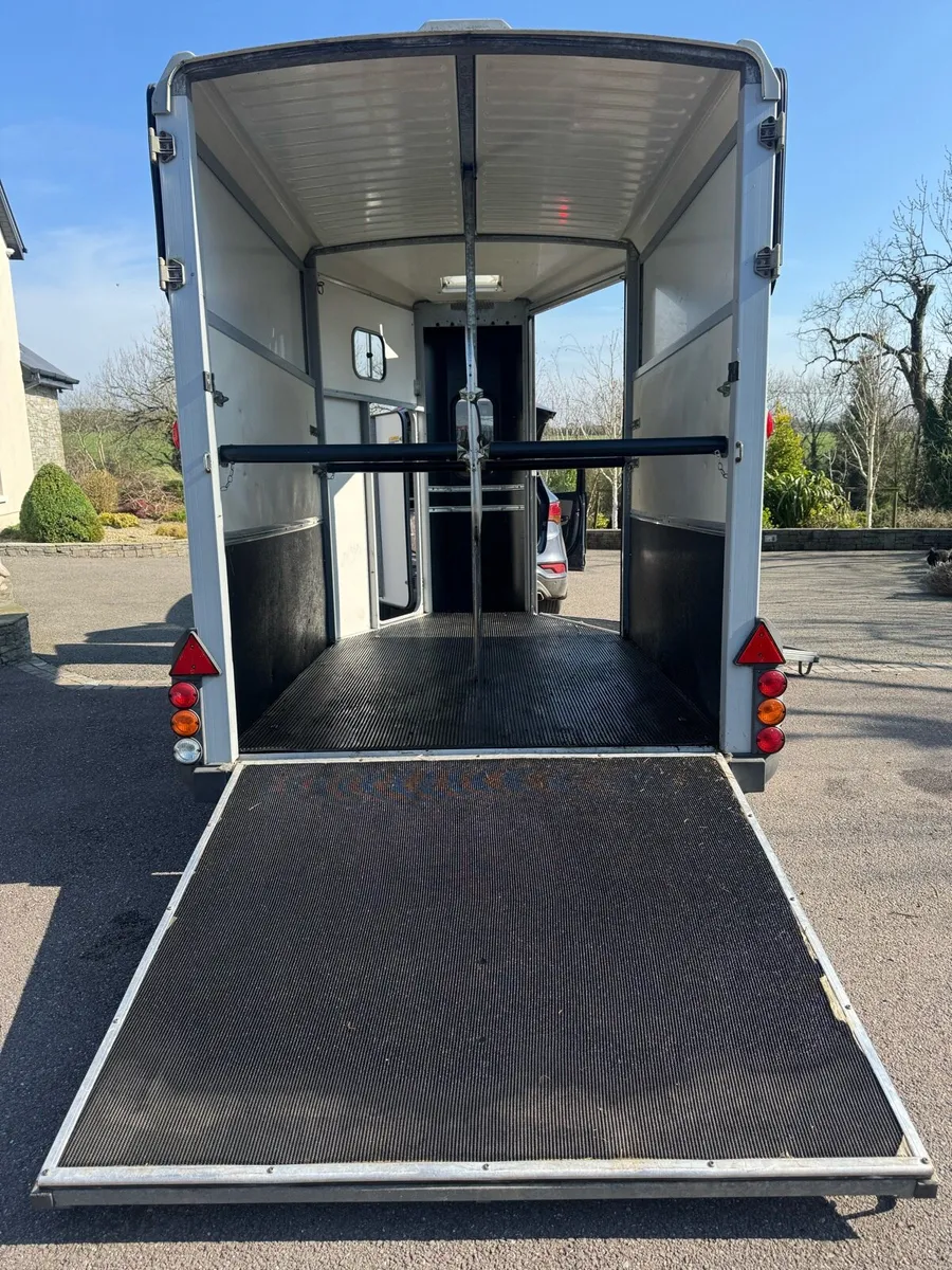 Horse box - Image 4