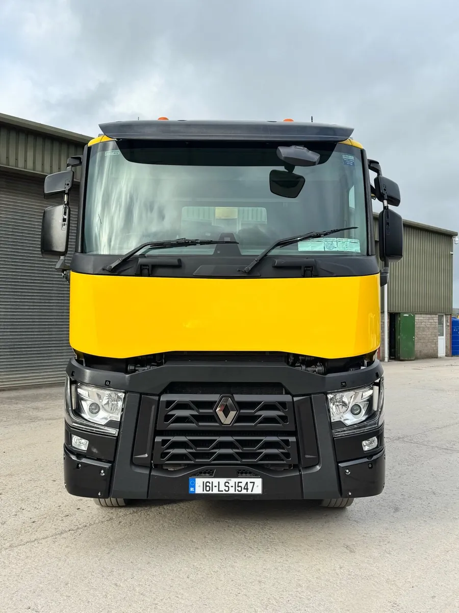 2016 Renault C430 Tar Spec Tipper - Image 2