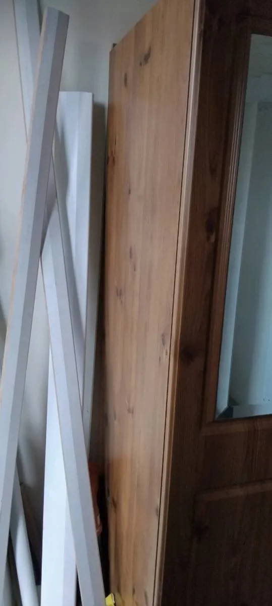 Shelved wardrobe - Image 4