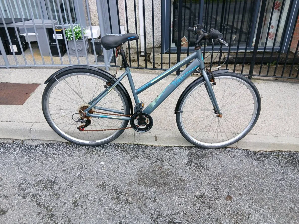 LADYS BIKE - Image 1