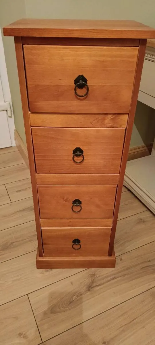 Tallboy storage cabinet - Image 1