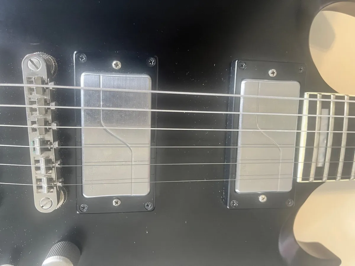 Electric guitar - Image 4