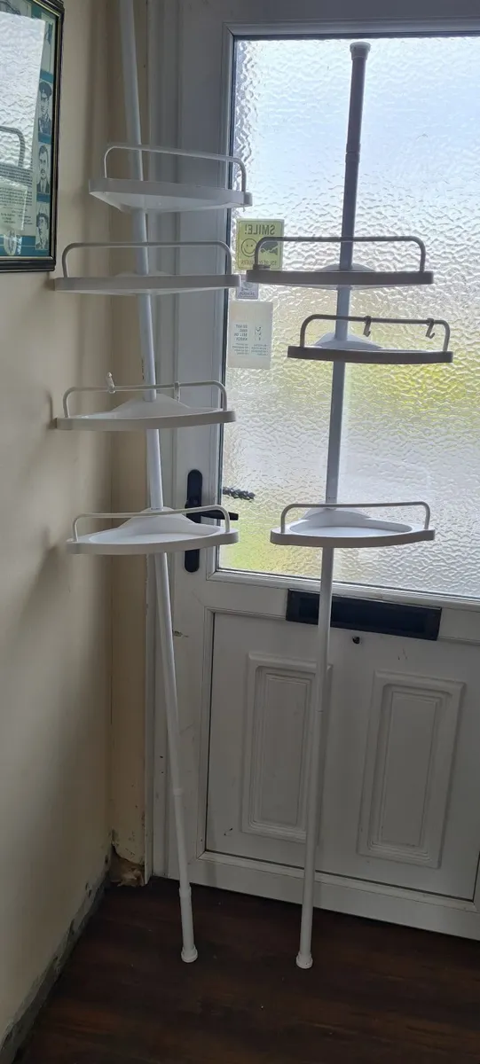 Shower Towers x 2 - Image 1