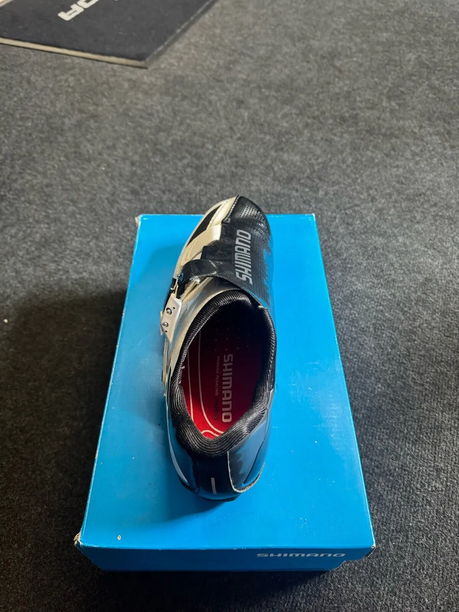 Half price carbon Shimano road shoes - Image 2
