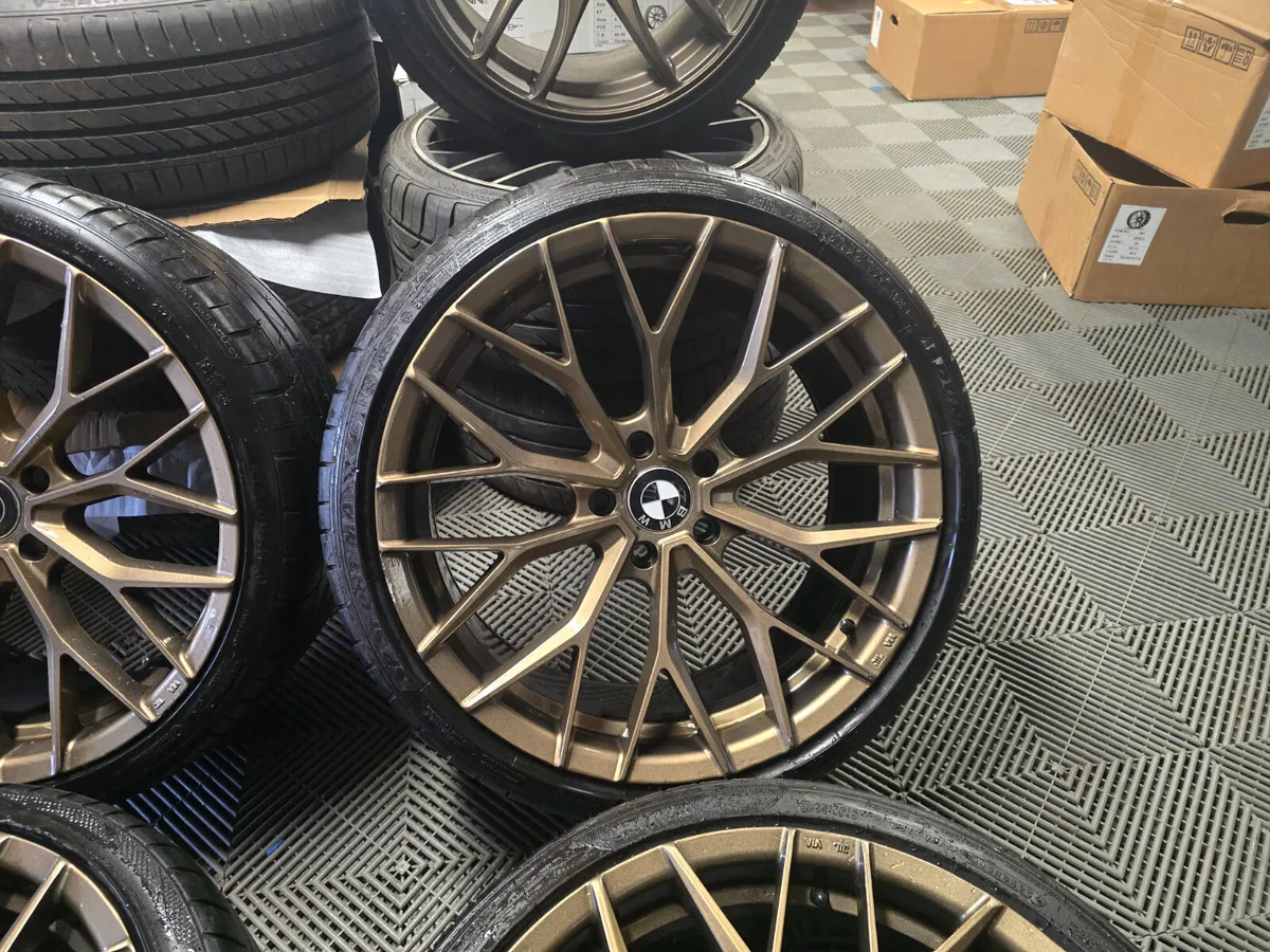 20" BMW 1000M Style Alloys (5X120) - Image 4