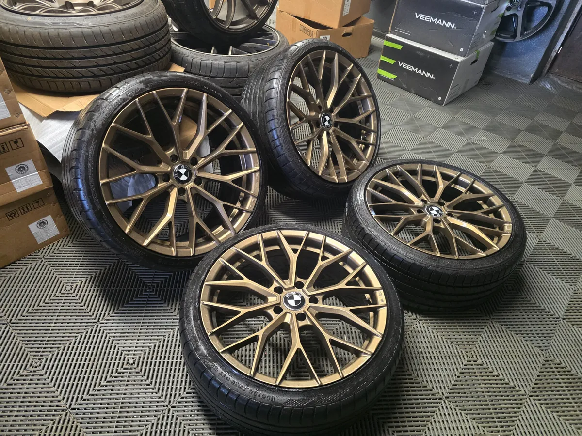 20" BMW 1000M Style Alloys (5X120) - Image 2