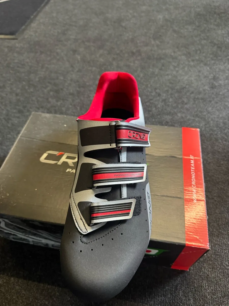 Half price carbon road shoes - Image 3