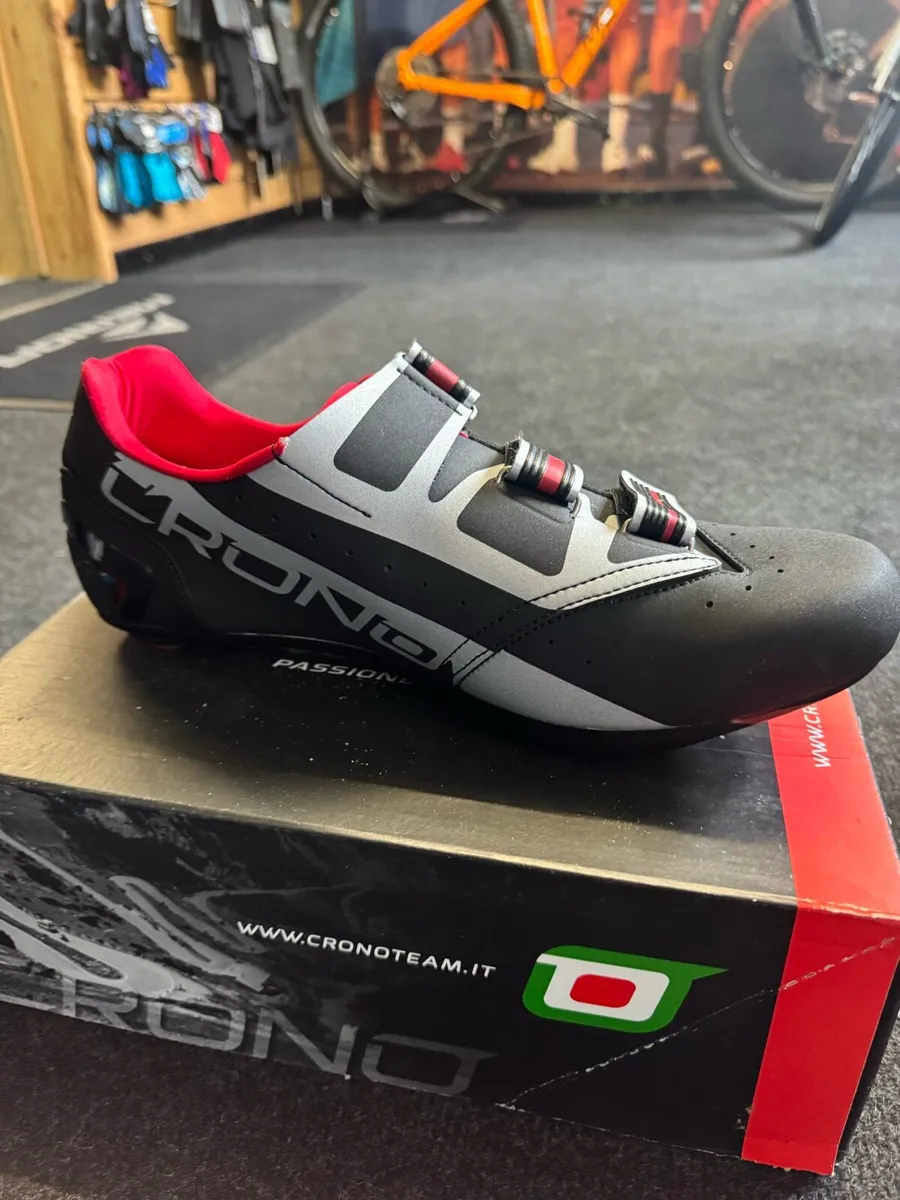 Half price carbon road shoes - Image 2