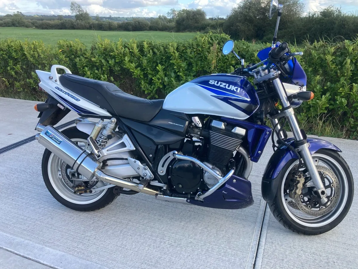 Suzuki GSX 1400 - Image 2