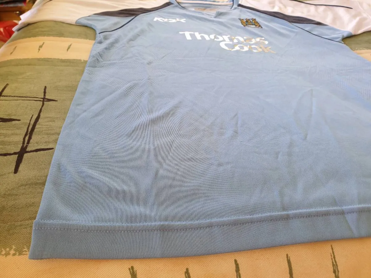 Manchester City Football Club Home Jersey 2006 - Image 4
