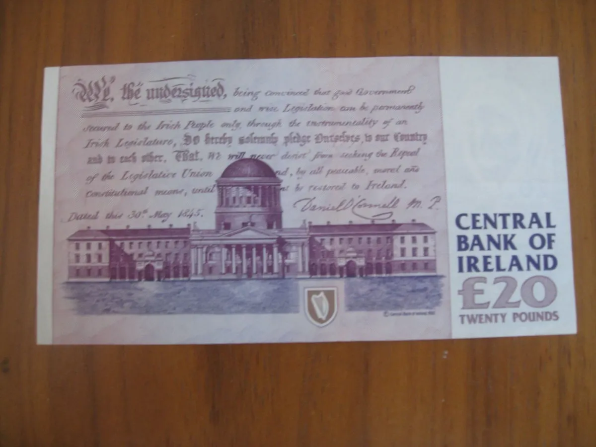 20 Pound C Series Notes - 50 Euros Each - Image 2