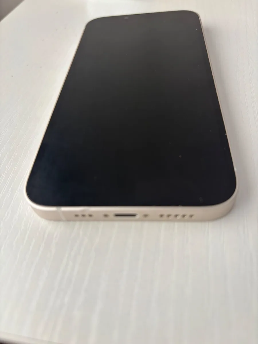 IPhone  13 - Image 3