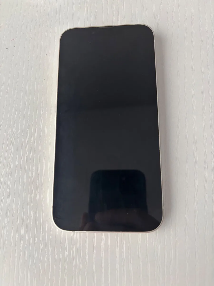 IPhone  13 - Image 2