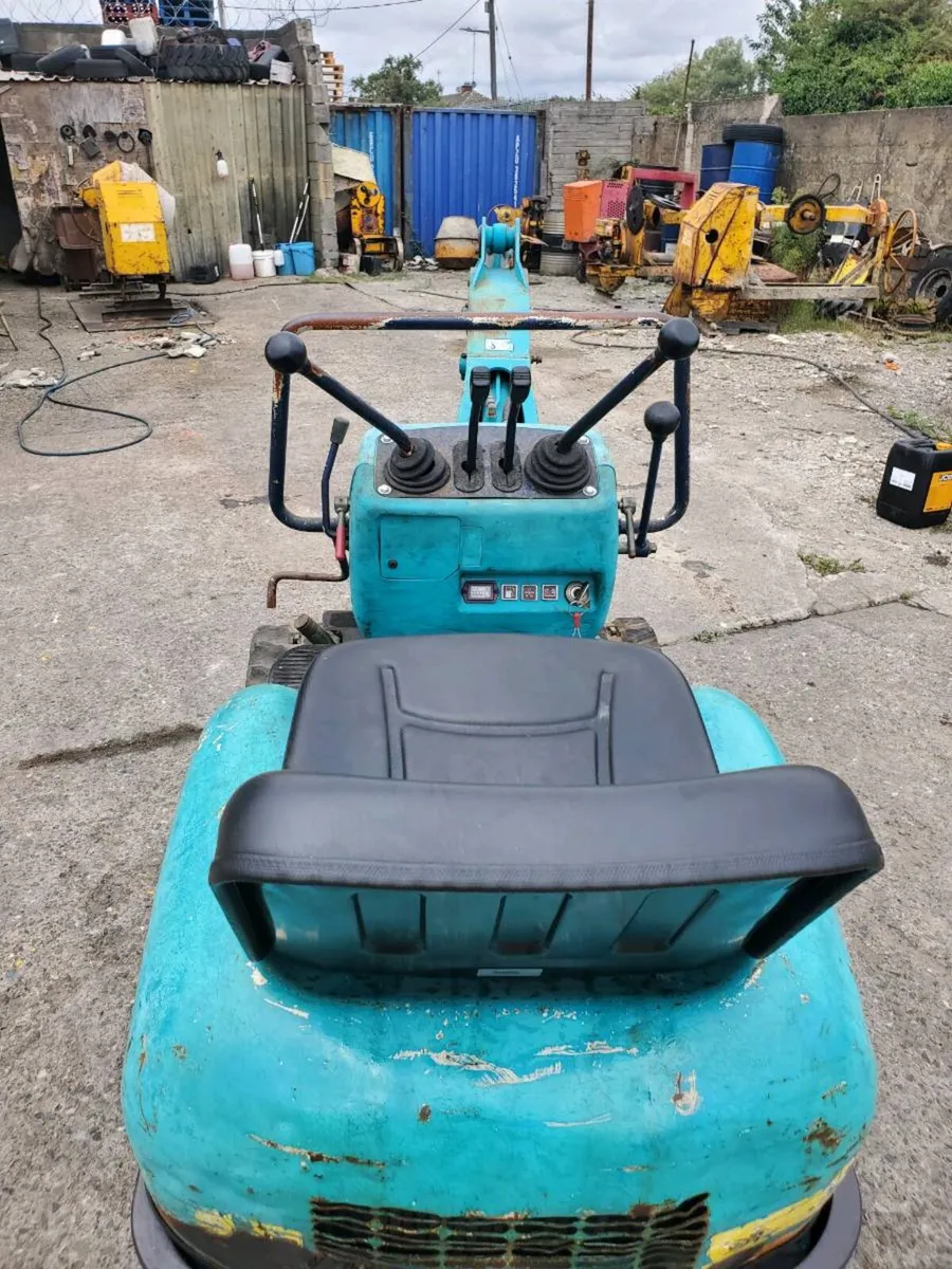 Kubota micro digger - Image 2