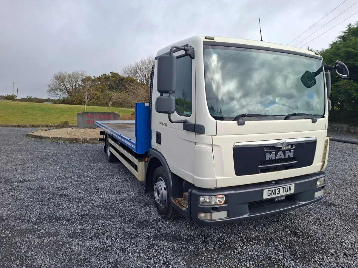 2013 MAN TGL Flatbed - Image 2