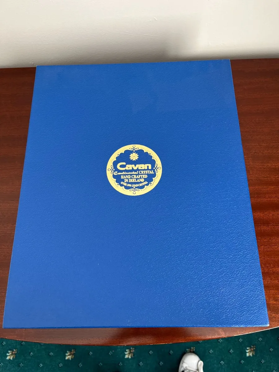 Cavan Crystal 6 x Wine Glasses in presentation box - Image 2