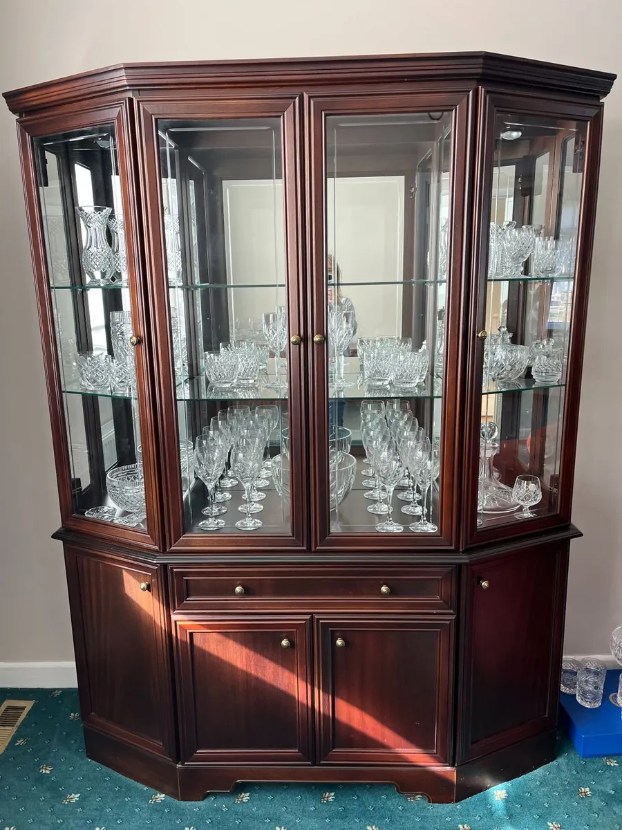 Large Mahogany Display Cabinet without contents - Image 1