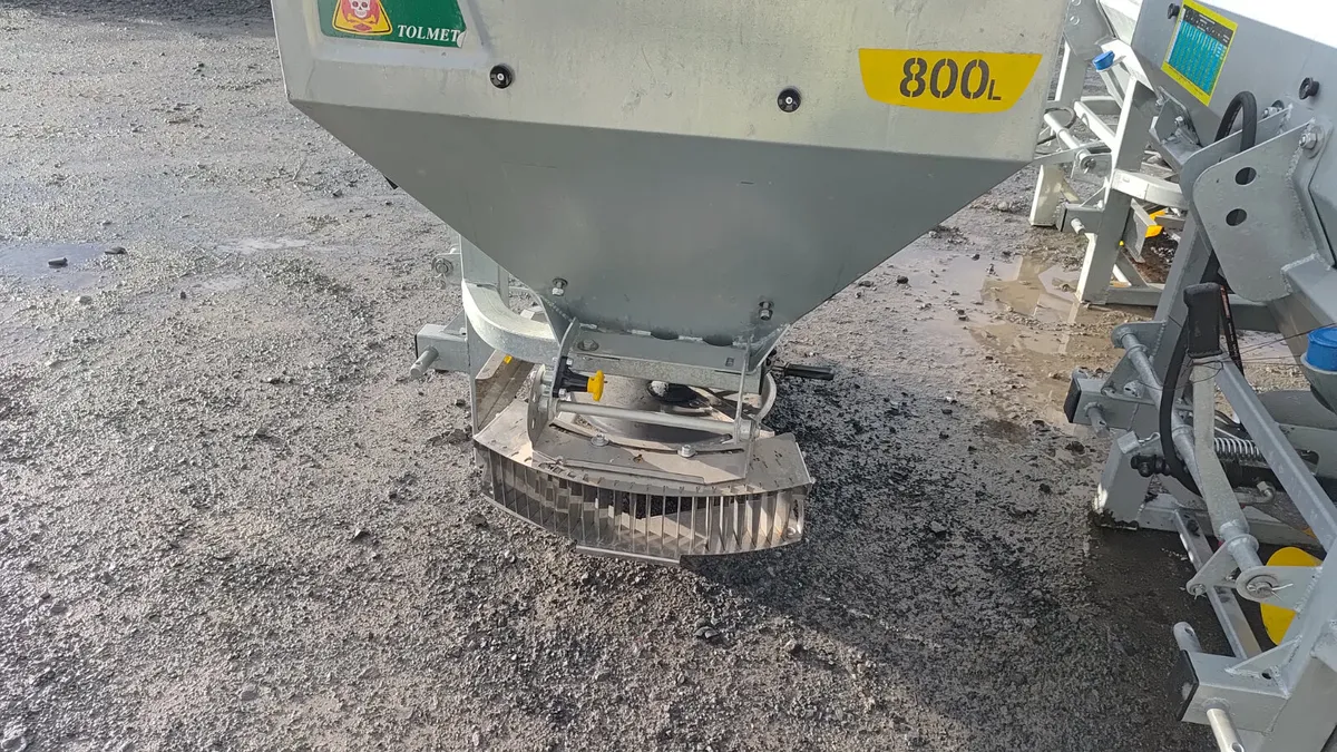 Fertiliser spreader Tolmet - Image 2