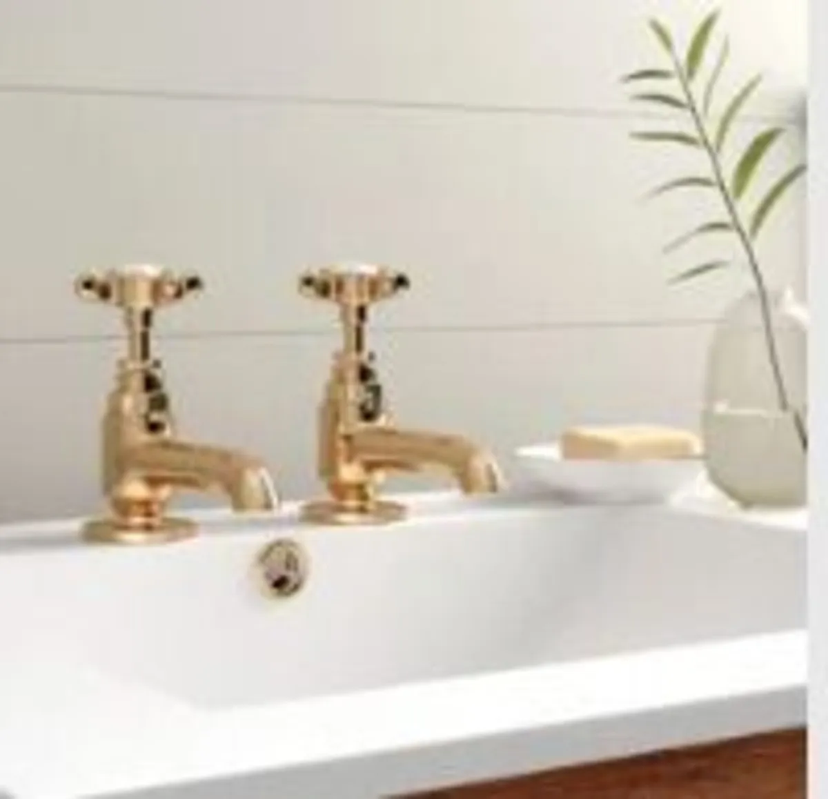 N 1/2 C CD 1901 Deck Basin Mixer - Image 1