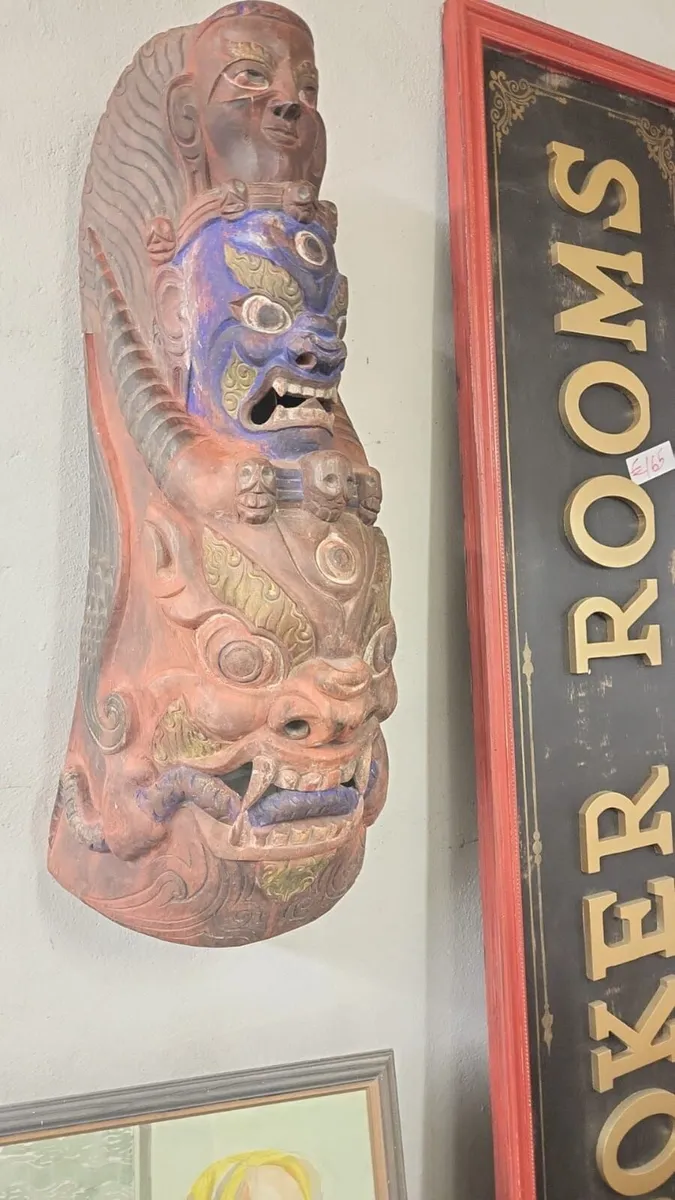 Large vintage Indonesian carved wooden mask - Image 1