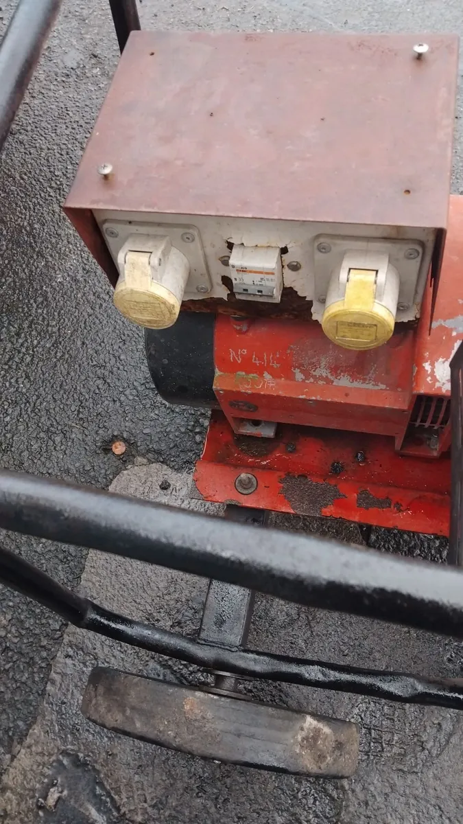 Big Honda generator 110hp gx340max read add - Image 3