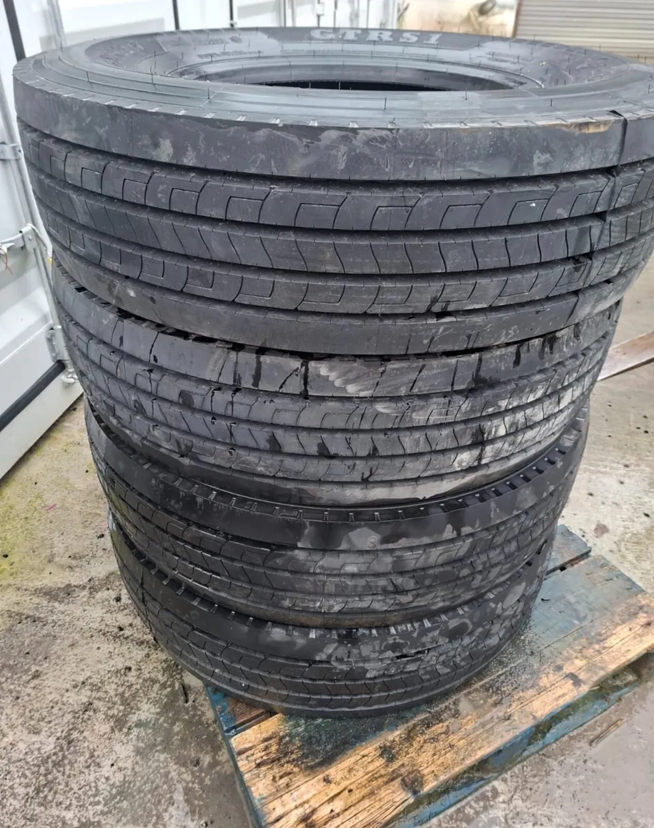 4 x Greentrack 315/80R22.5 Tyres - Image 2