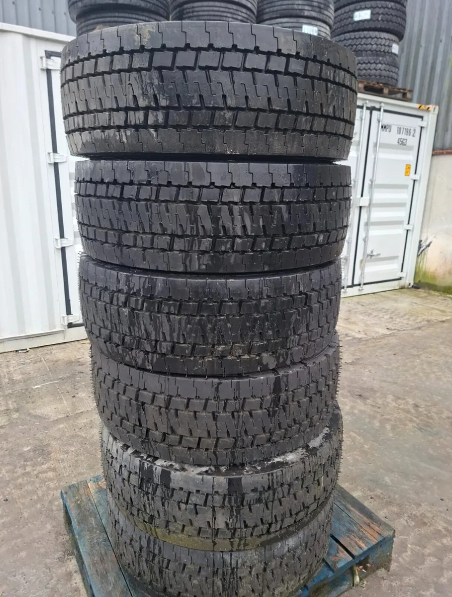 6 x Terminal 315/60R22.5 Tyres - Image 1
