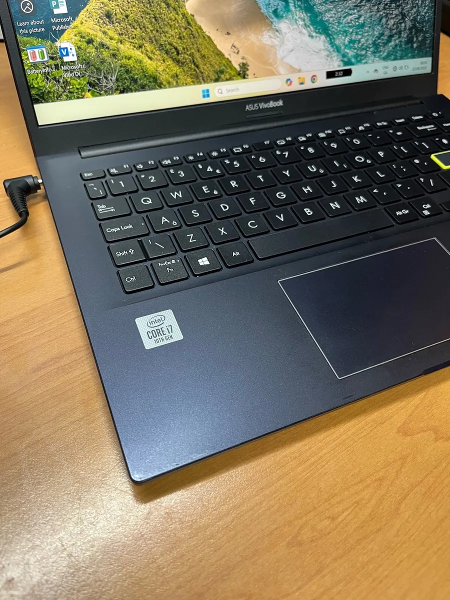 Asus i7 pro Laptop windows 11 - Image 3